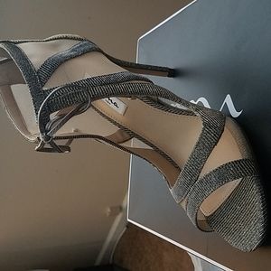 Brand new size 9 silver dress shoes